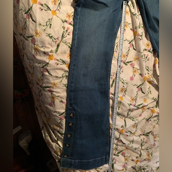 Pilcro and the Letterpress bootcut jeans from Anthropologie - Picture 4 of 6